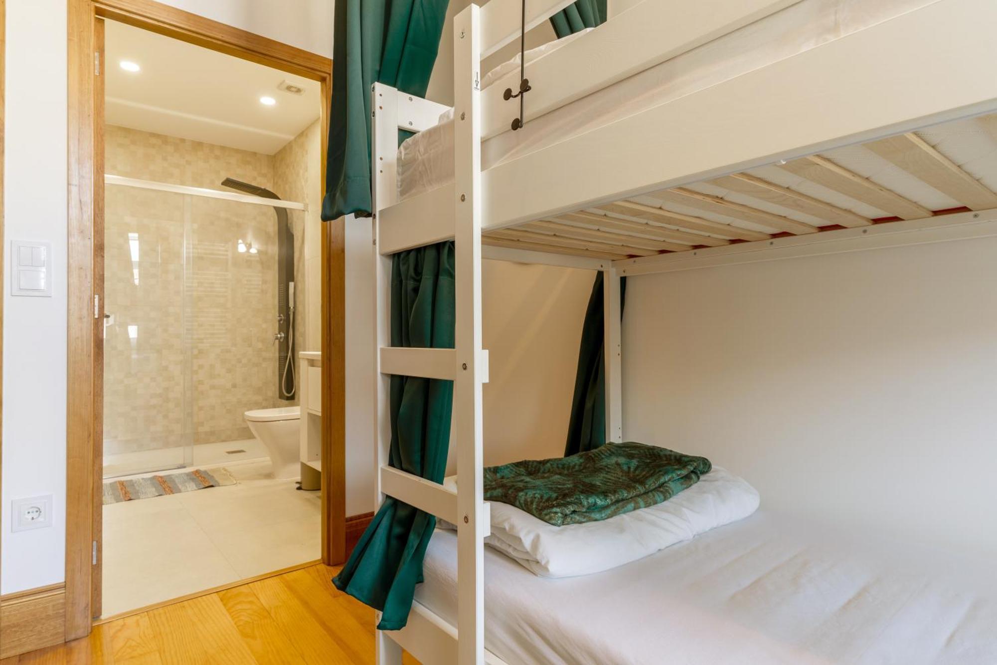 Cozy Nest Hostel Porto Eksteriør billede