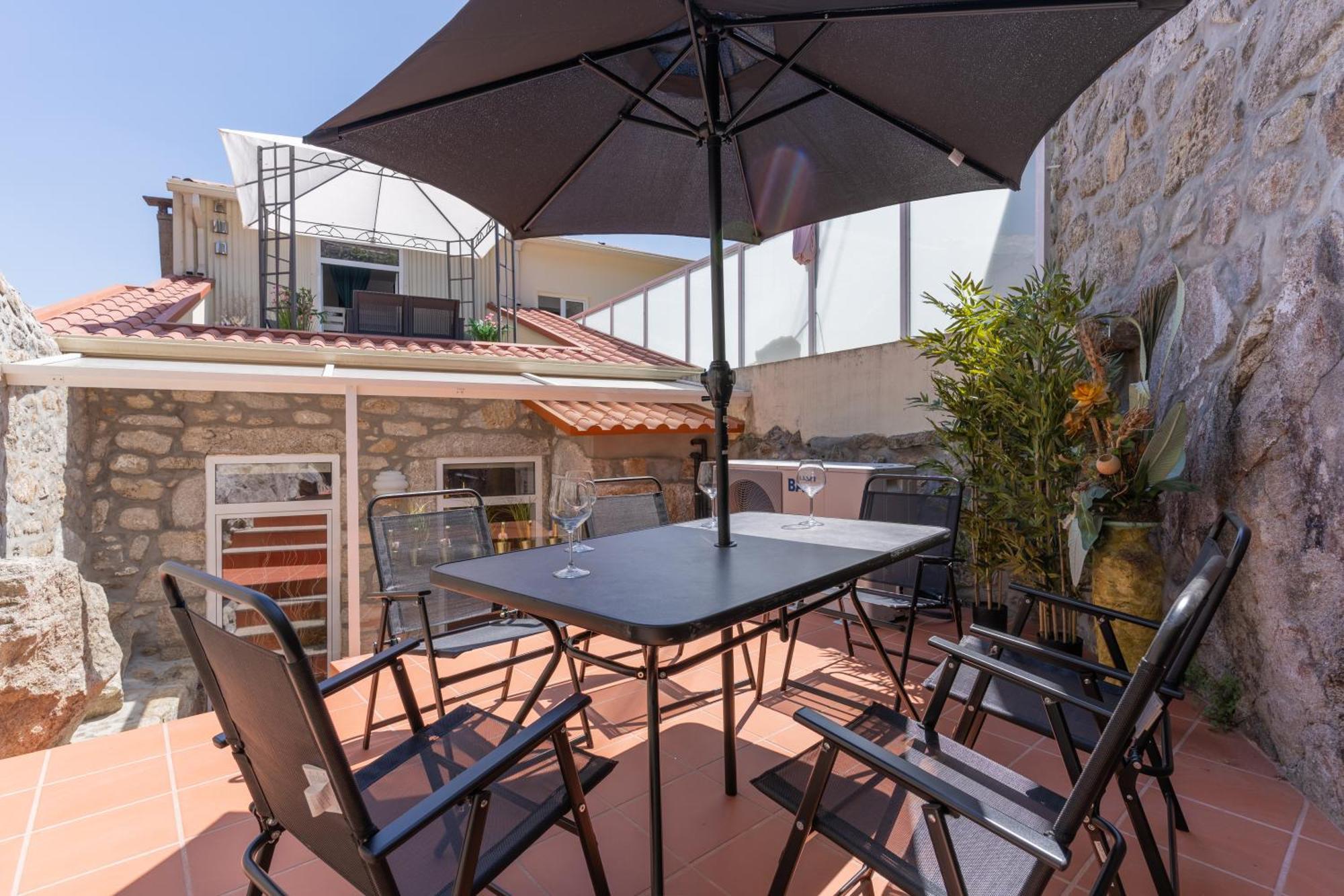 Cozy Nest Hostel Porto Eksteriør billede