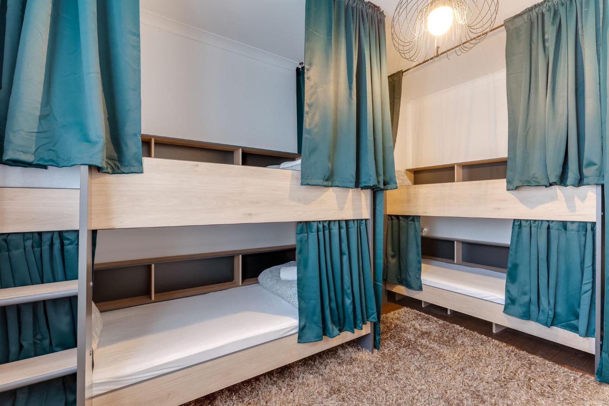 Cozy Nest Hostel Porto Eksteriør billede