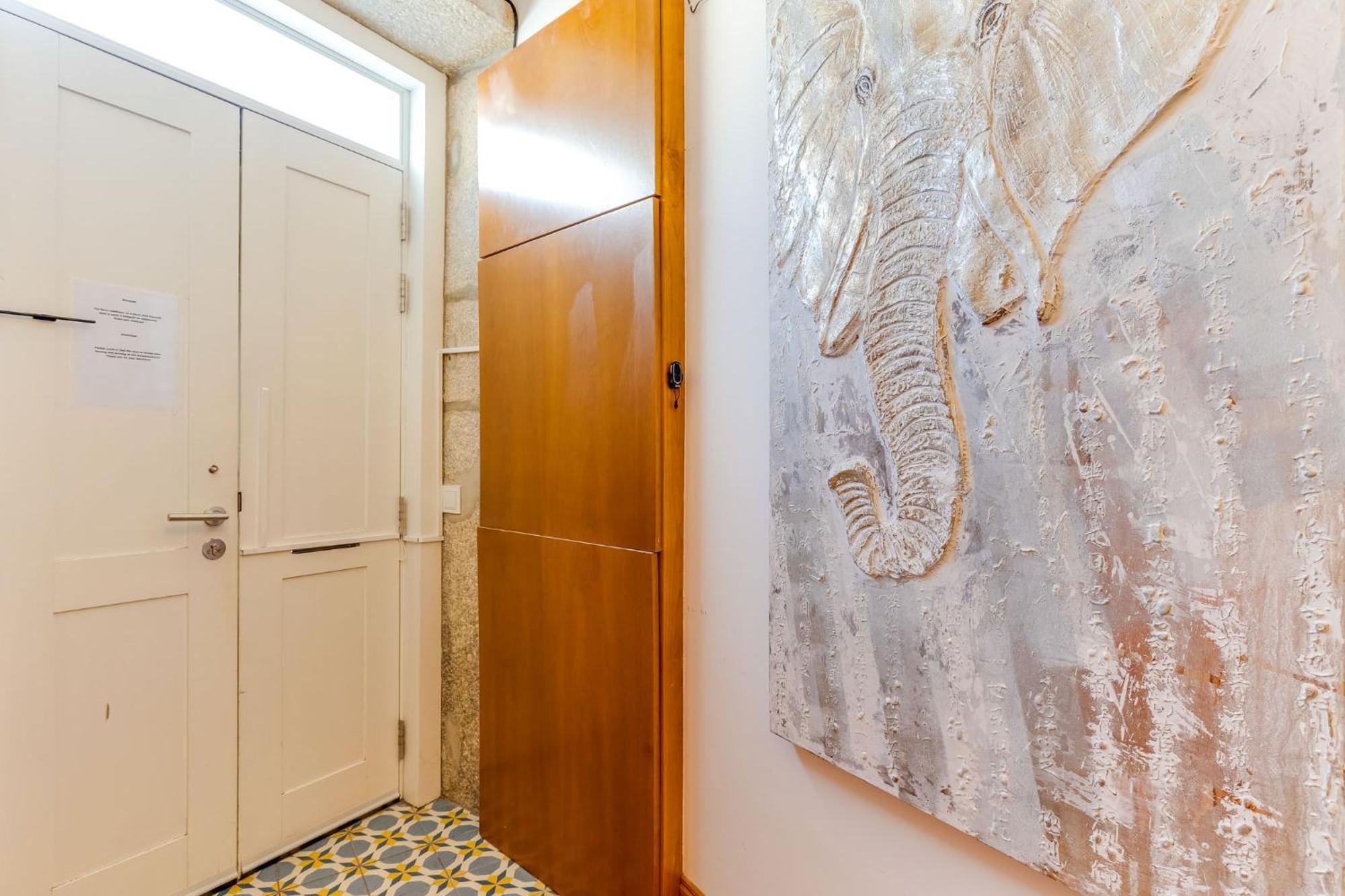 Cozy Nest Hostel Porto Eksteriør billede