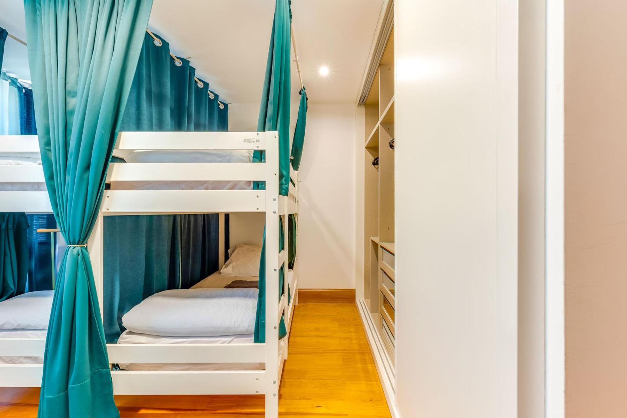 Cozy Nest Hostel Porto Eksteriør billede